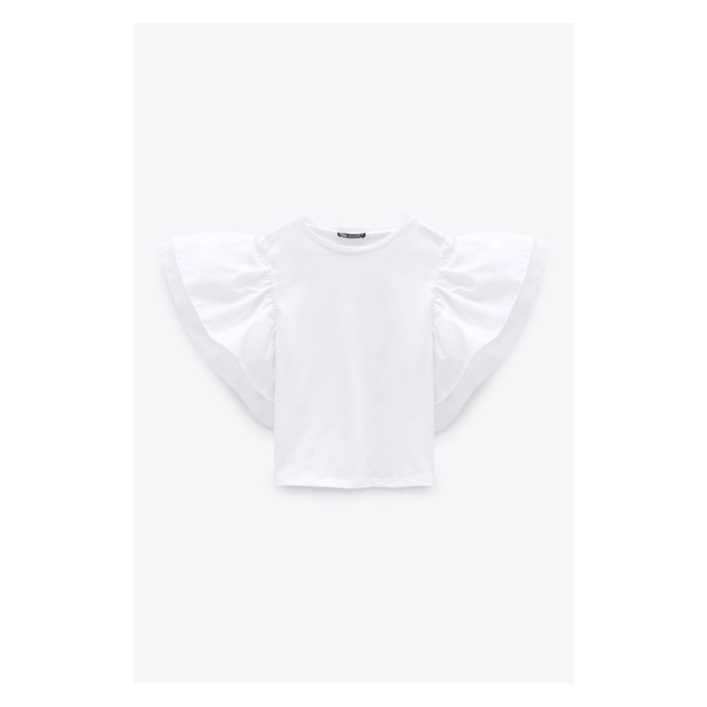 NWT Zara white ruffled top 🏷🤍